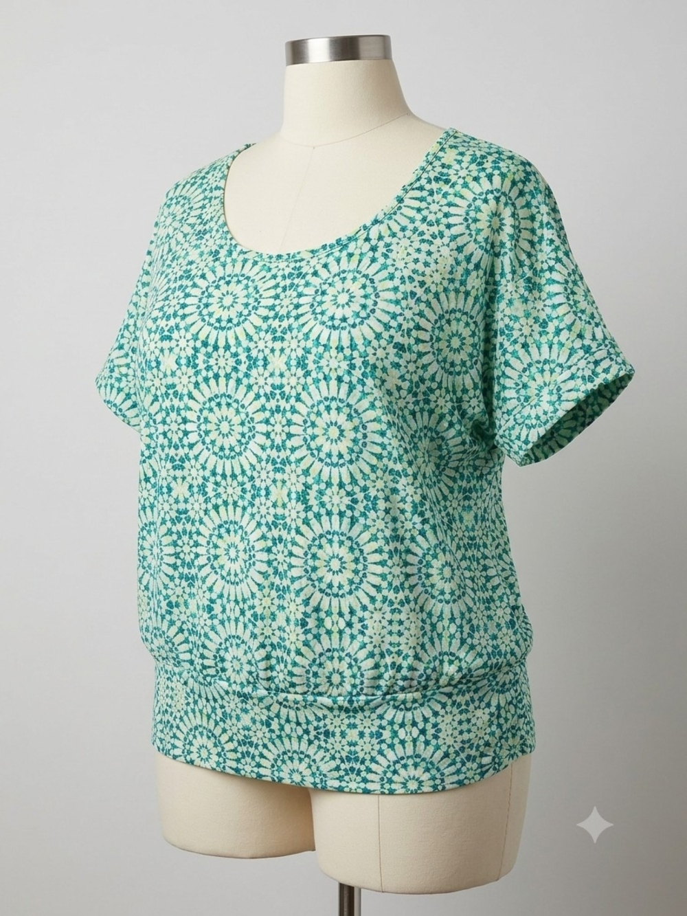 AB Studio Teal & Mint Circular-Print Short Sleeve Top (L) Pre-owned